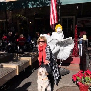 Meet your Posher, Eman